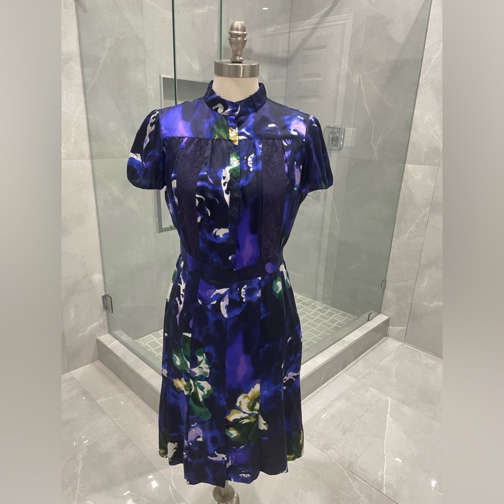 TULEH SILK NAVY PURPLE SHORT SLEEVE FLORAL PRINT PLEAT HEM DRESS SIZE 6-8